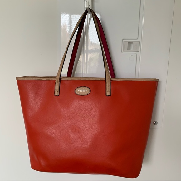Coach Handbags - Coach Metro city Tote bag F31326